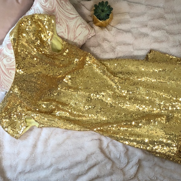 Beautiful gold sequin hand made dress. Size 8 - Picture 2 of 8